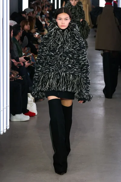 Look 33